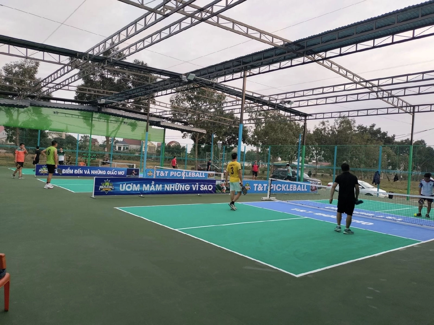 Các dịch vụ tiện ích của sân T&T Pickleball Đức Thọ