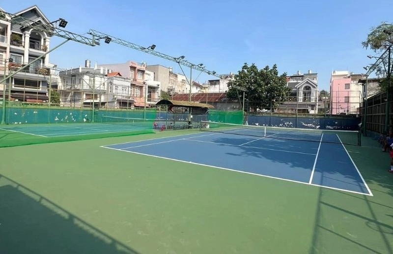 Sân tennis 133
