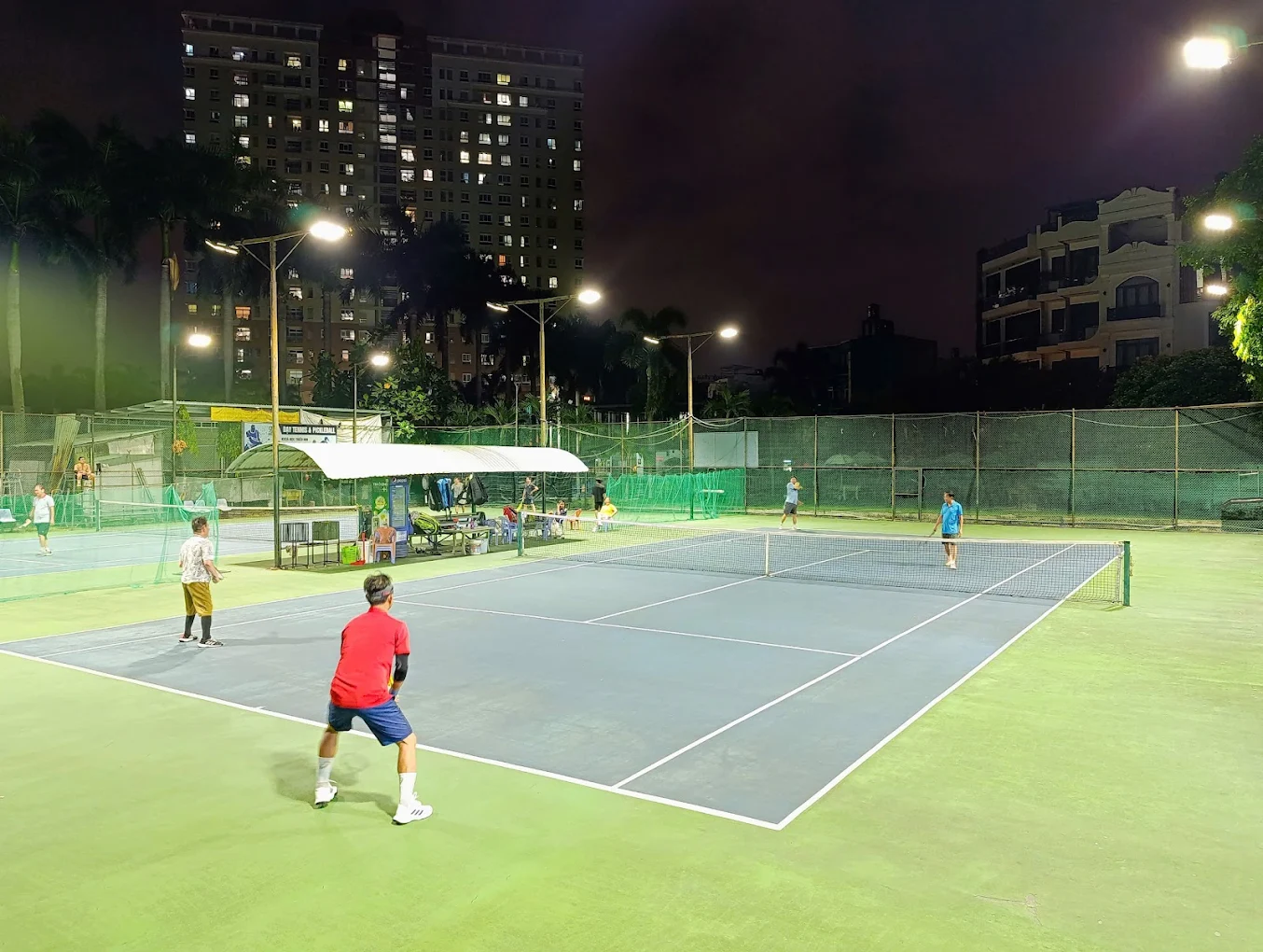 Sân tennis Tower