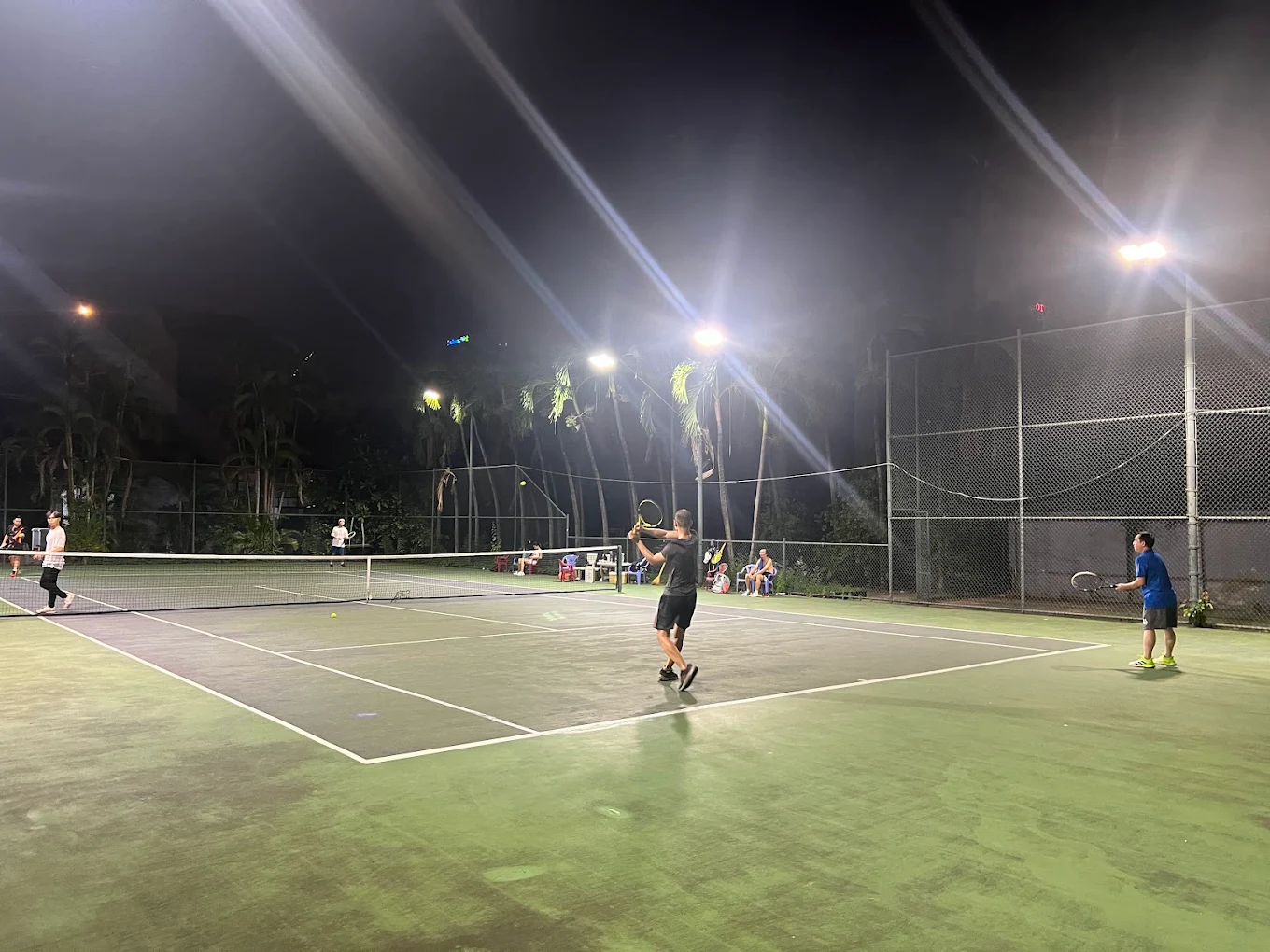Sân tennis Trúc Giang