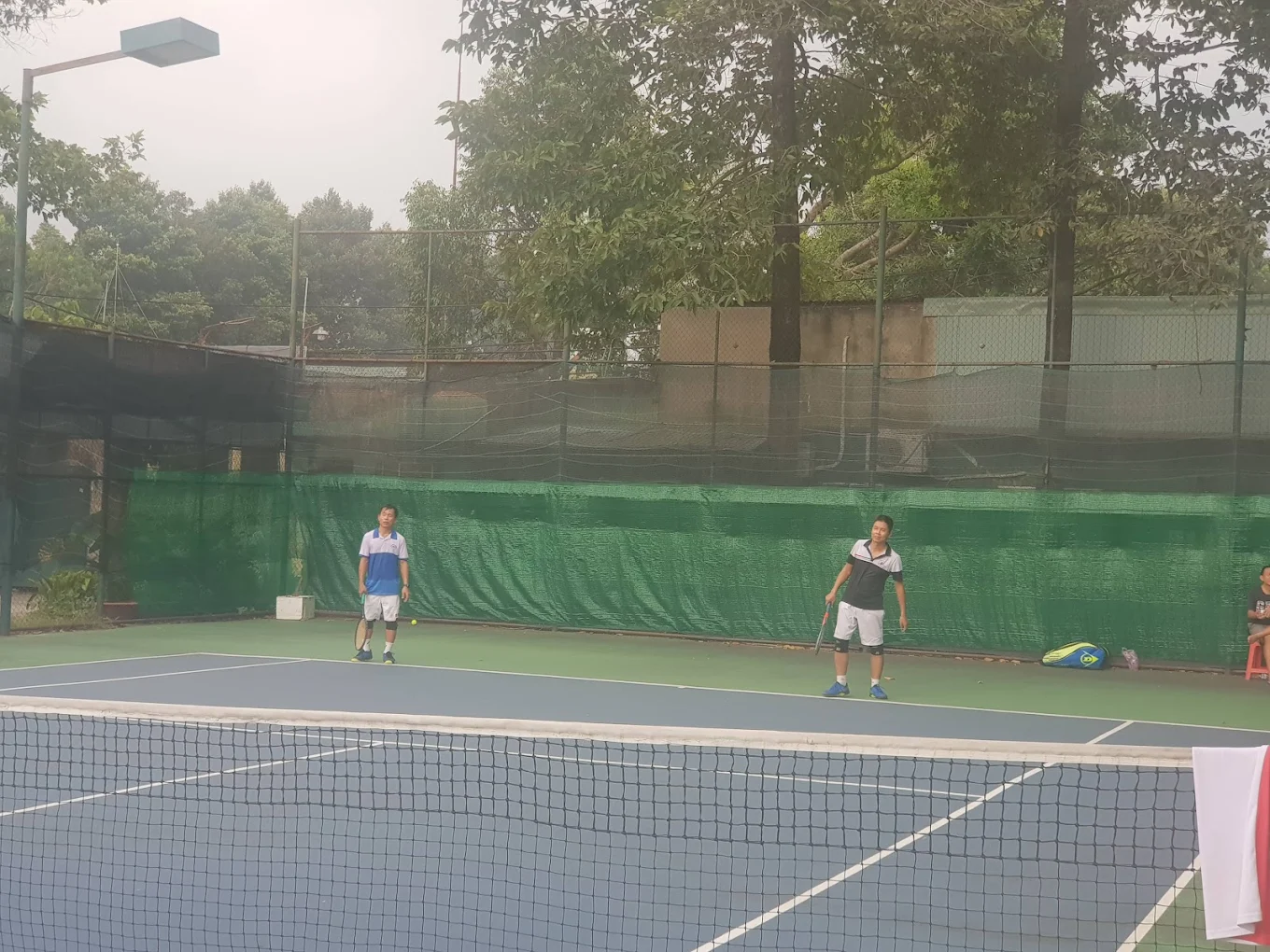 Tiện ích tại sân tennis Trung Thiện