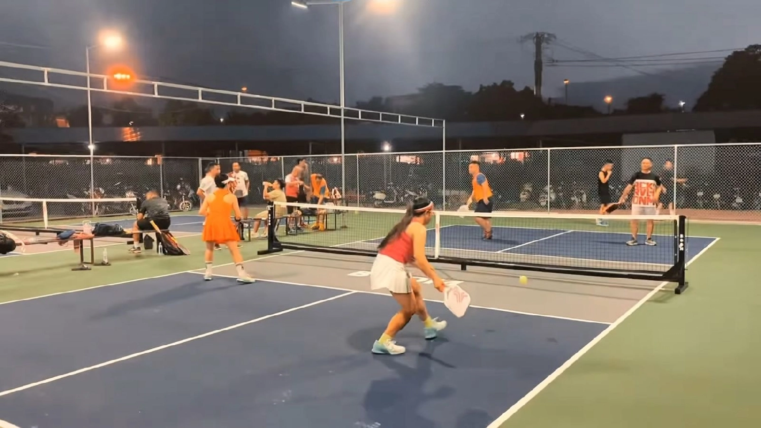 Các dịch vụ tiện ích của sân The Boom Pickleball