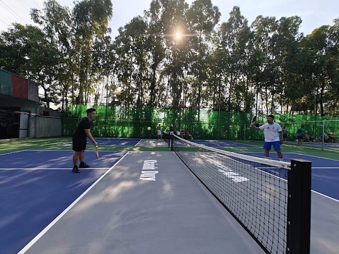 Các dịch vụ tiện ích của sân VN Pickleball Louis