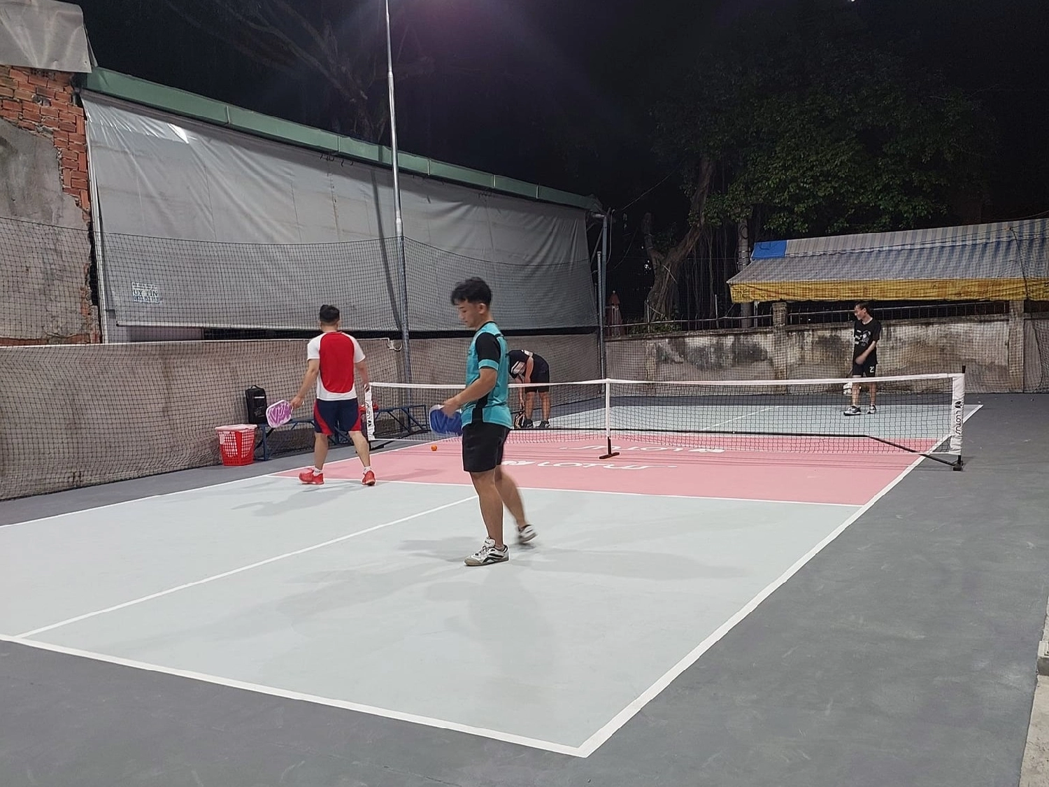 Giá thuê sân Yolo Pickleball