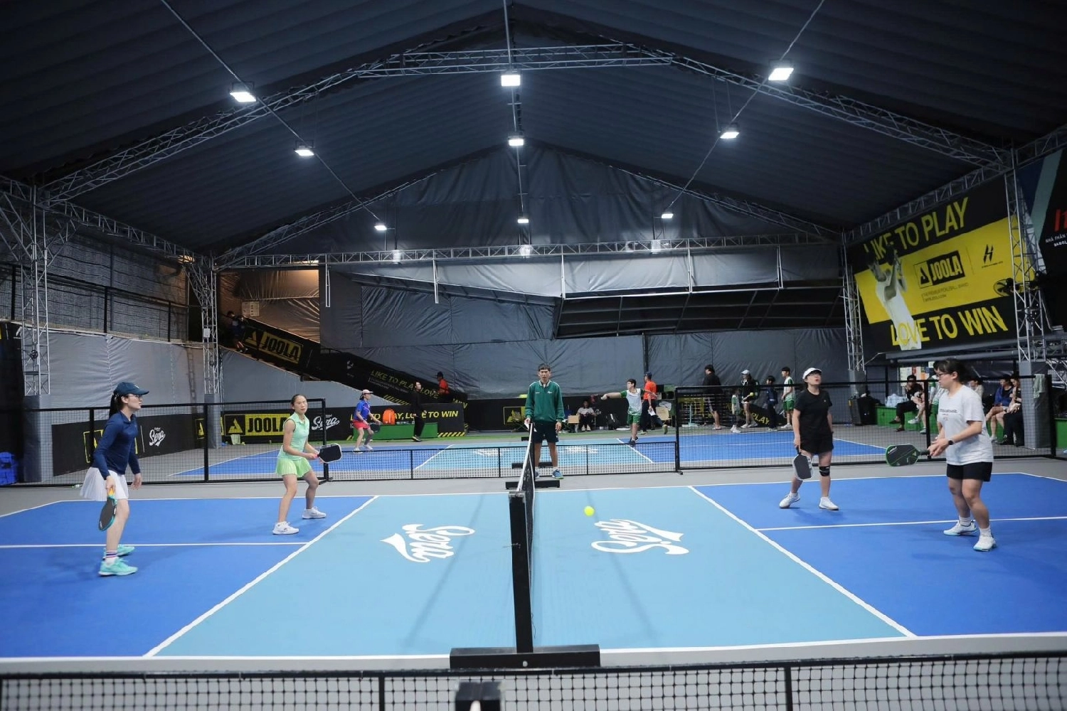 Bảng giá thuê sân SERA Pickleball Central Park