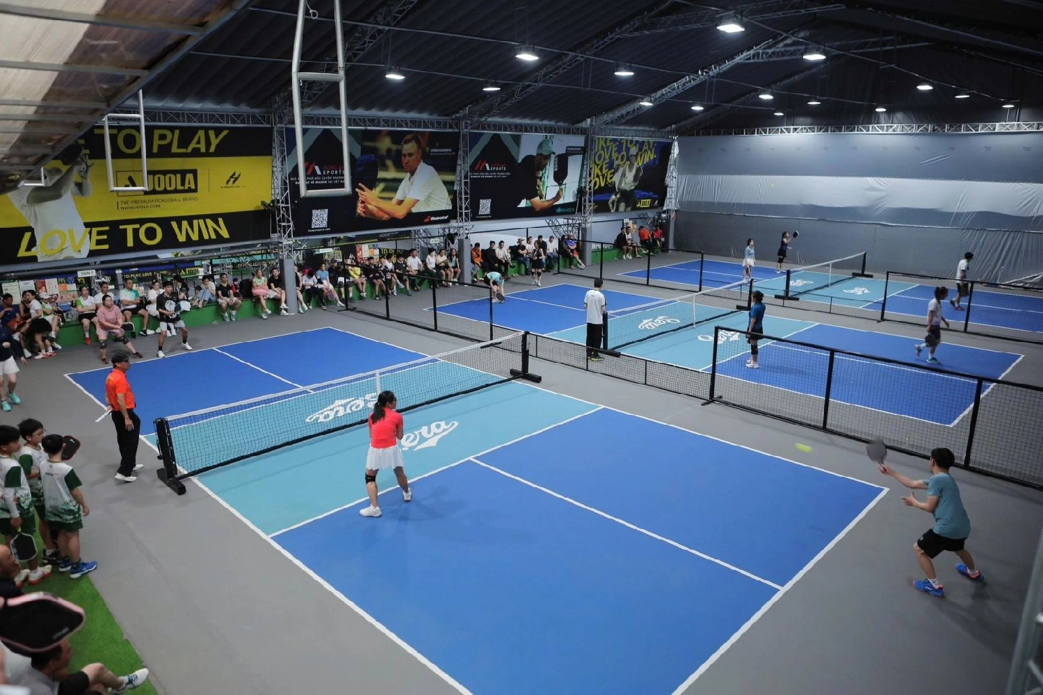 Các dịch vụ tiện ích tại sân SERA Pickleball Central Park