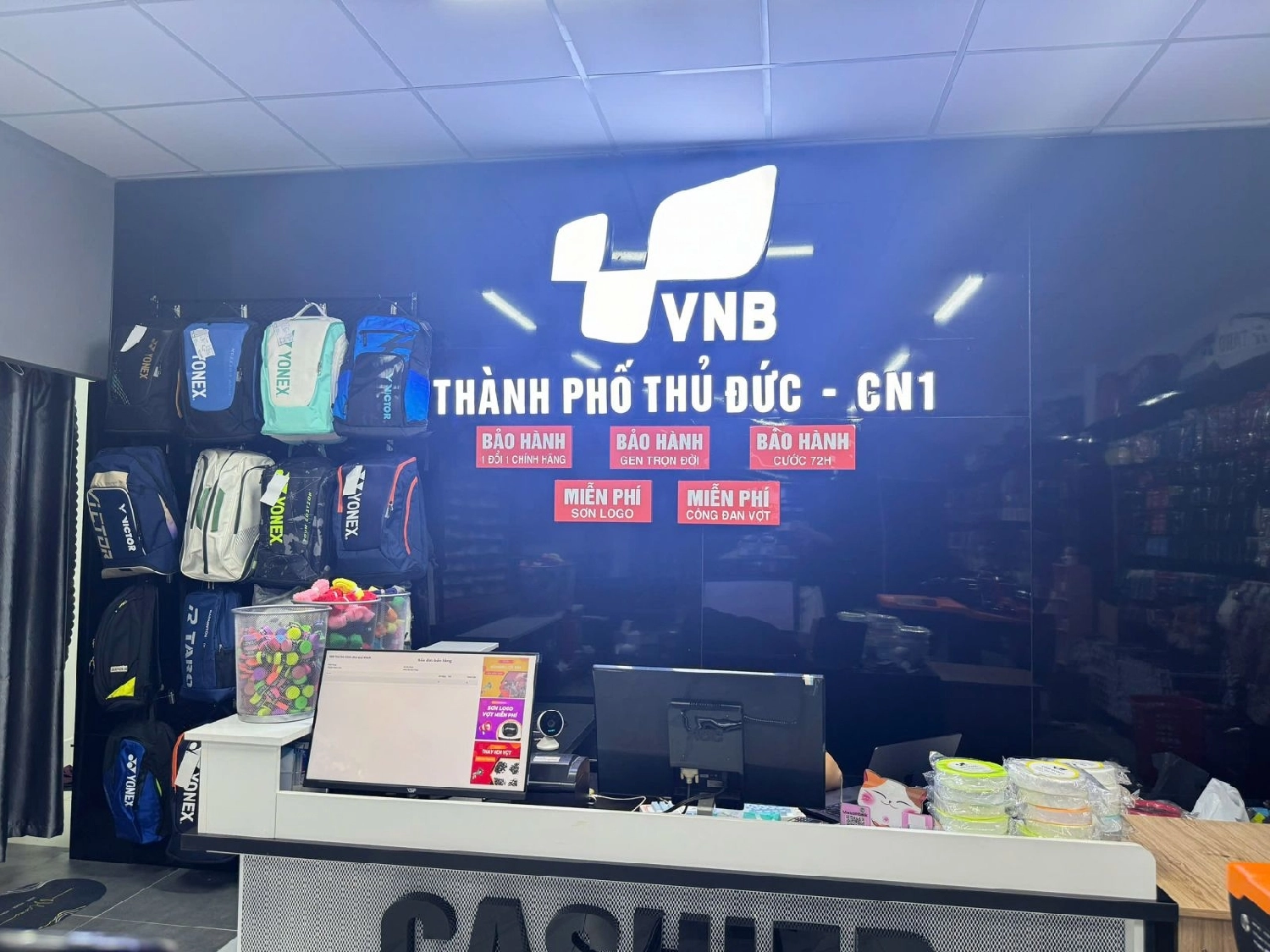 Quầy thu ngân của ShopVNB TP. Thủ Đức CN1