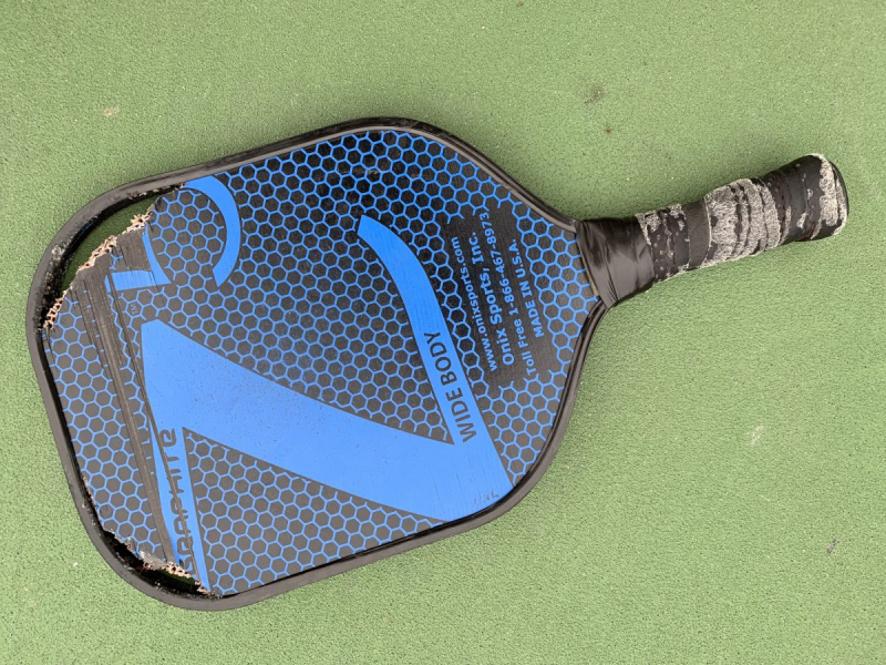 Khi nào nên đi sửa vợt pickleball