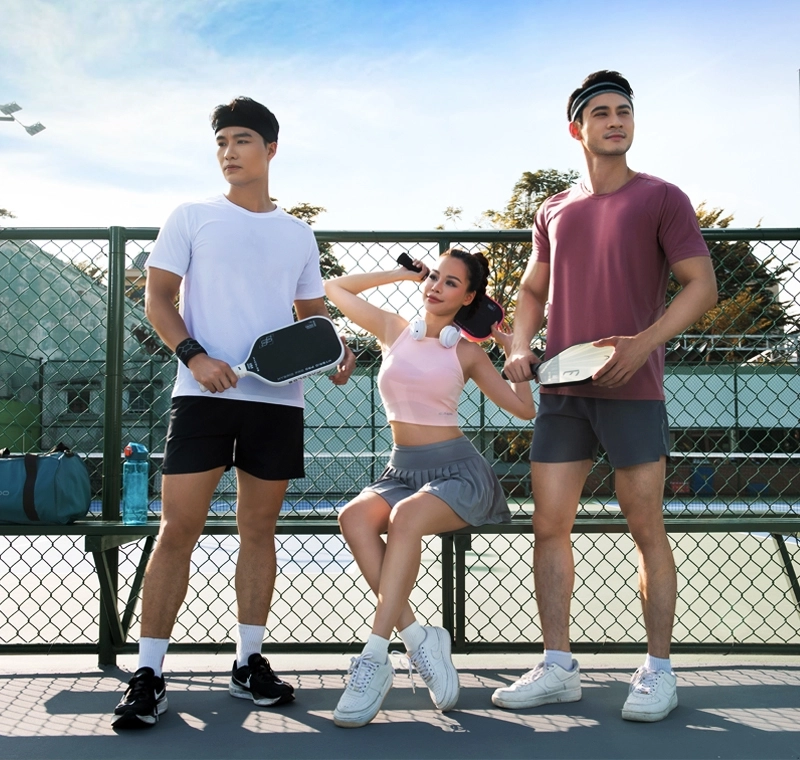 Tạo dáng chụp ảnh pickleball