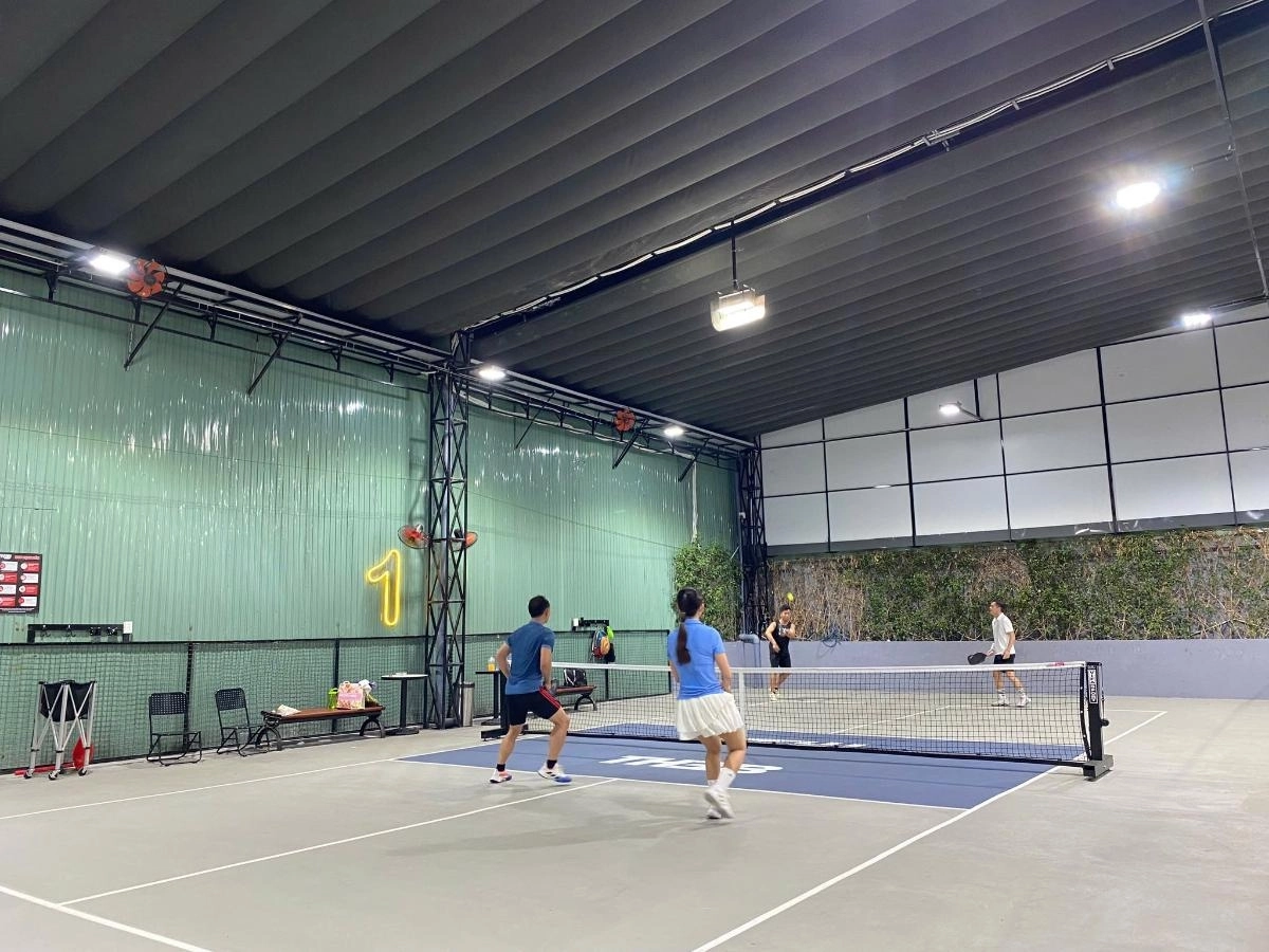 Các dịch vụ tiện ích tại sân The B Pickleball