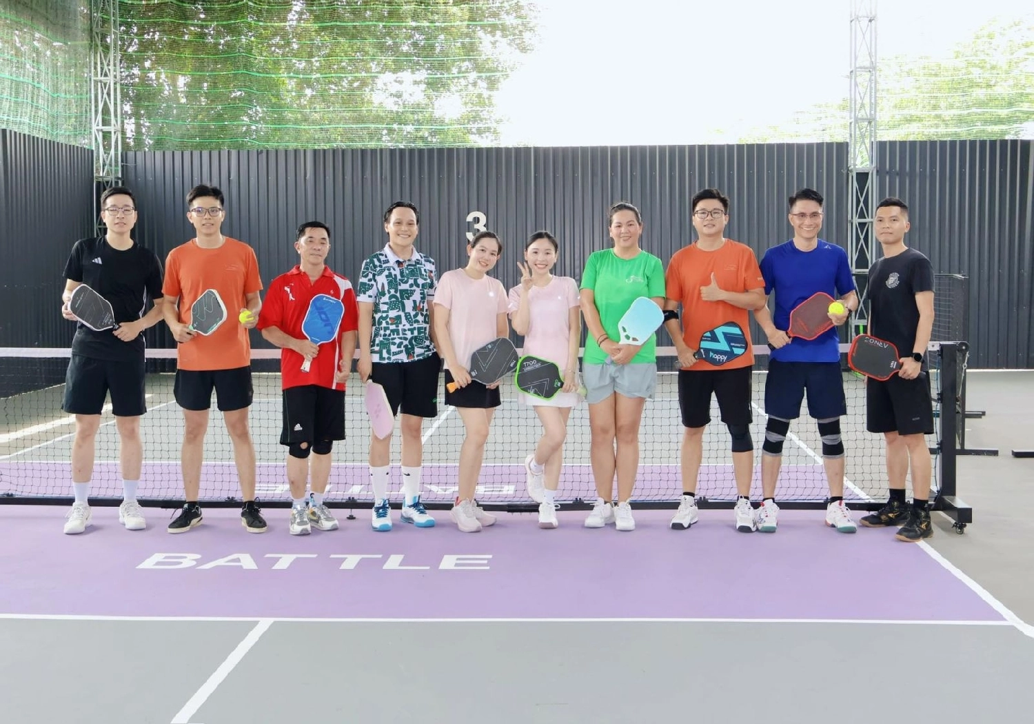 Hoạt động xé vé tại sân the Battle Pickleball
