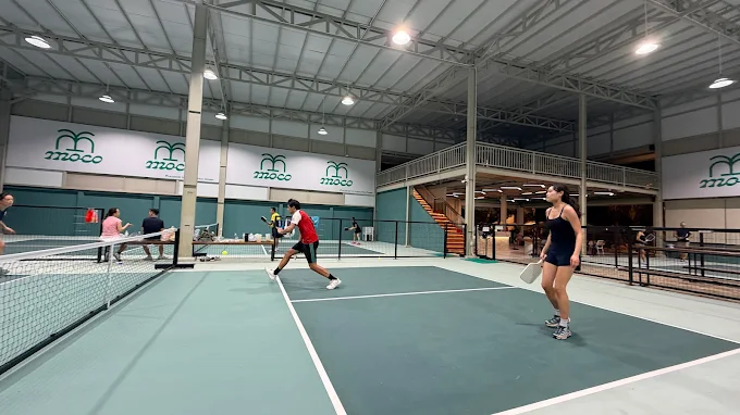 Giá thuê sân The Moco Coffee & Pickleball Hồ Chí Minh