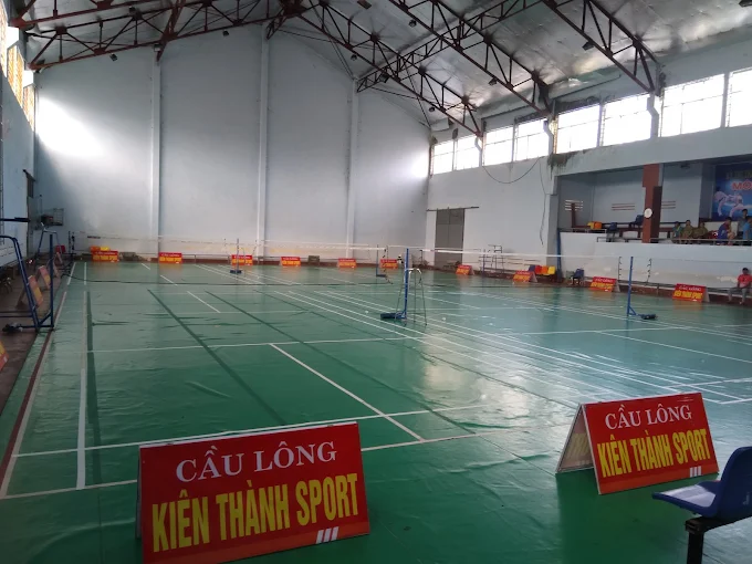 Sân cầu lông Nhà thi đấu thành phố Buôn Ma Thuột