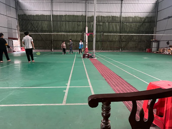 Sân cầu lông Ông Tùng