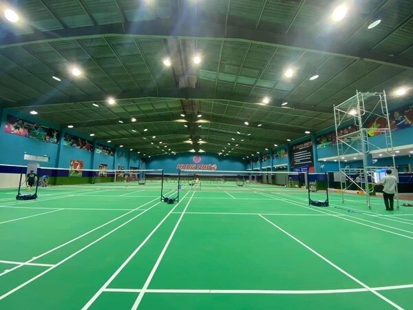 Sân cầu lông Đại học Ngoại thương