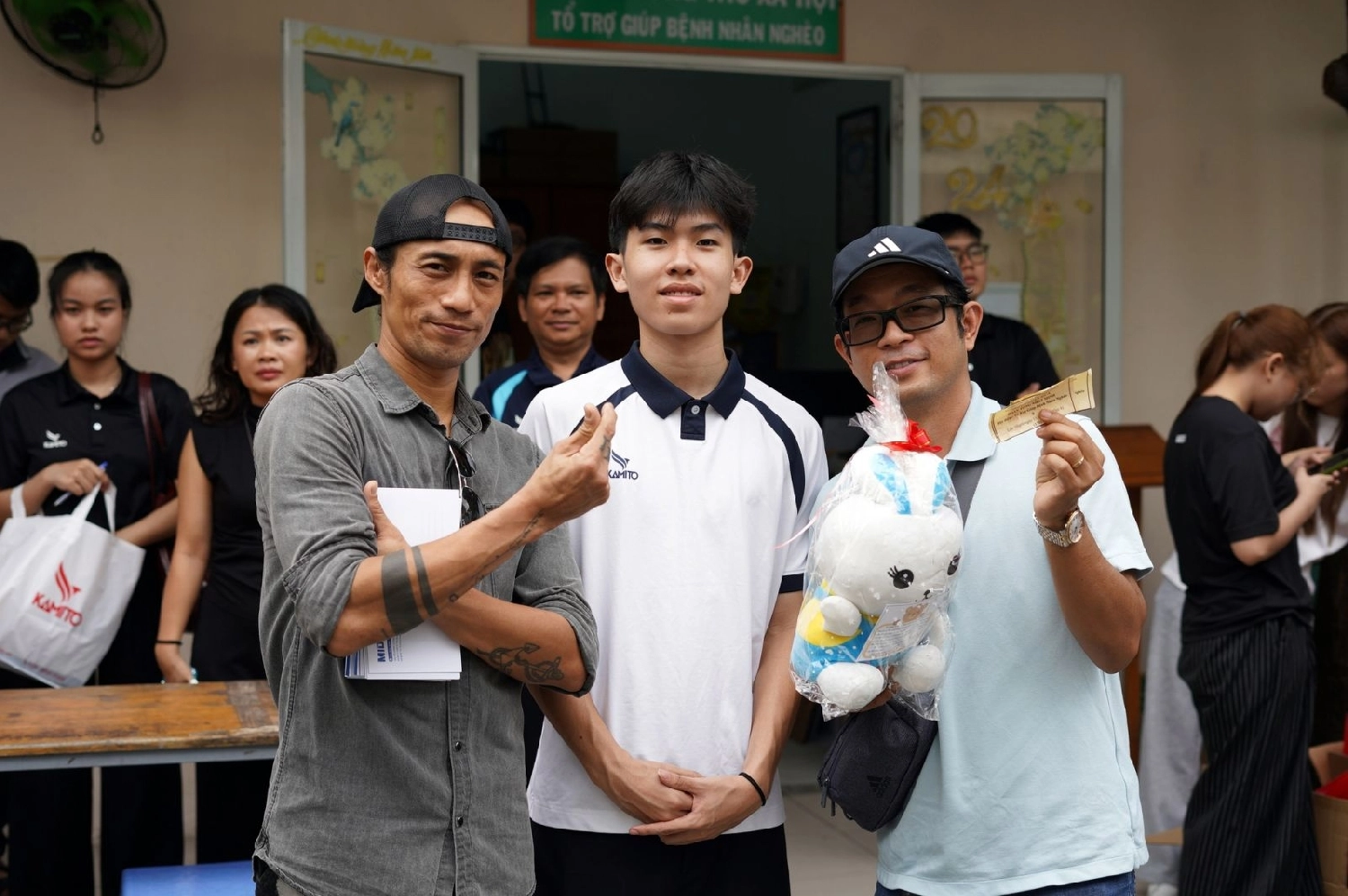 Tống Nhật Minh pickleball tại buổi trao tiền từ thiện