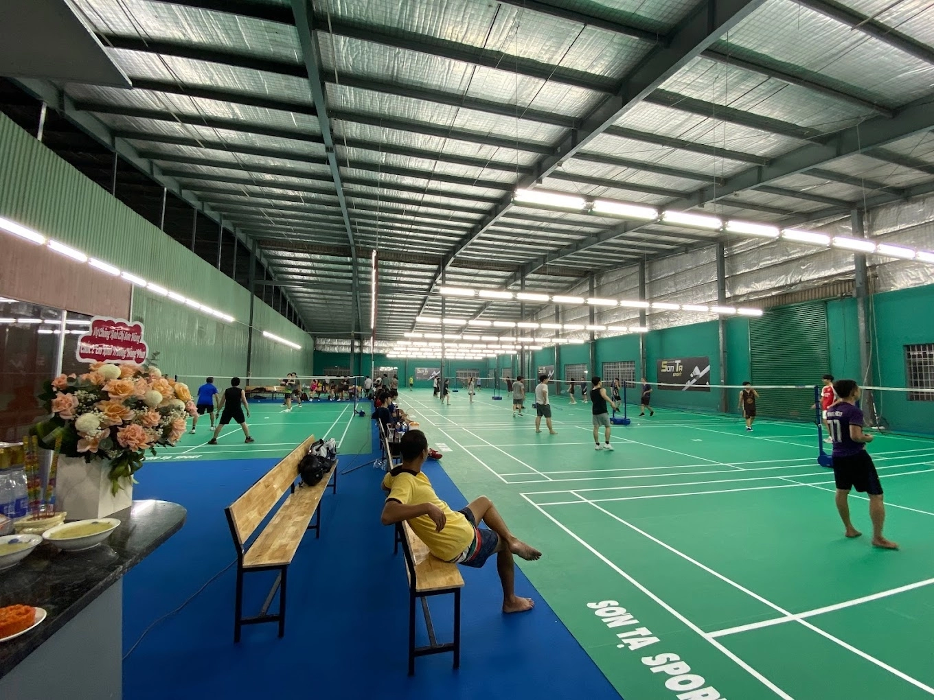 Sân cầu lông ở Gò Vấp - sân Sơn Tạ