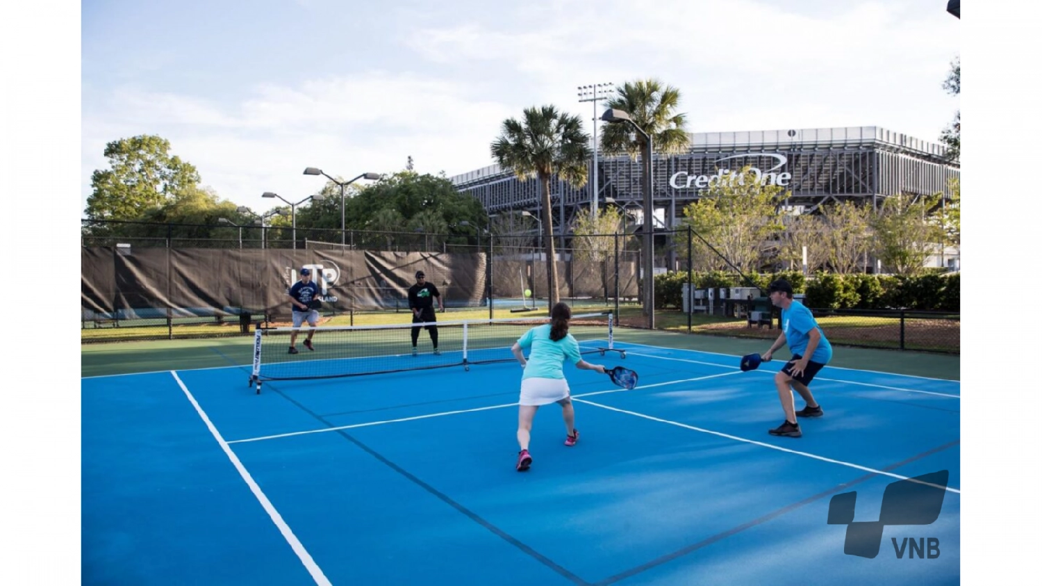 Hình ảnh chơi pickleball