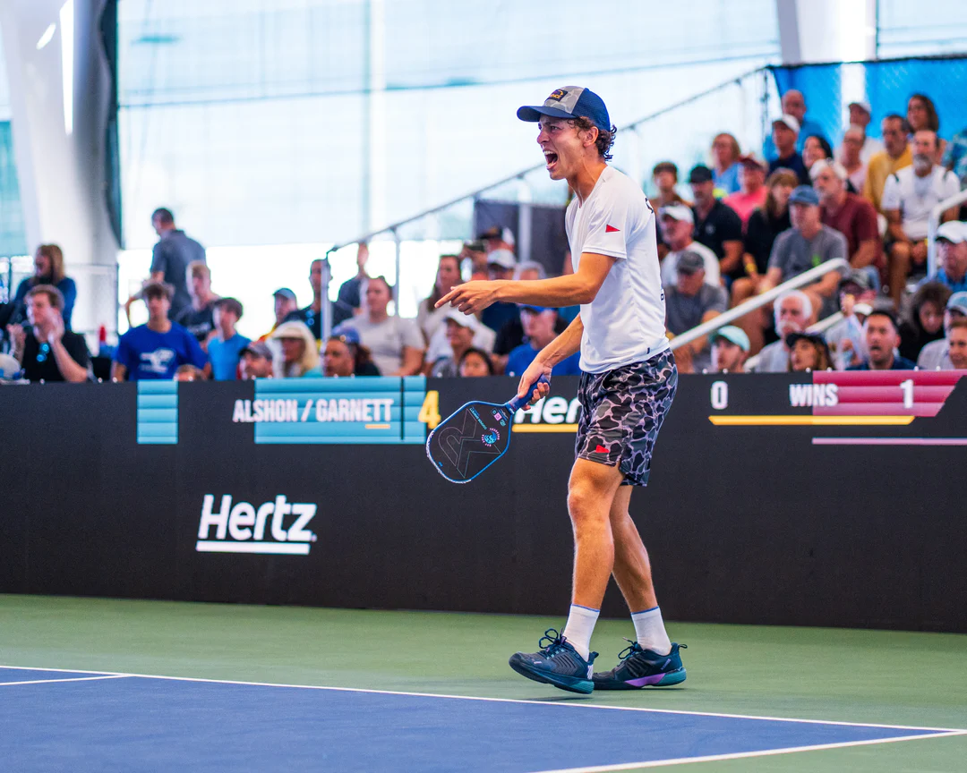 Vận động viên Connor Garnett