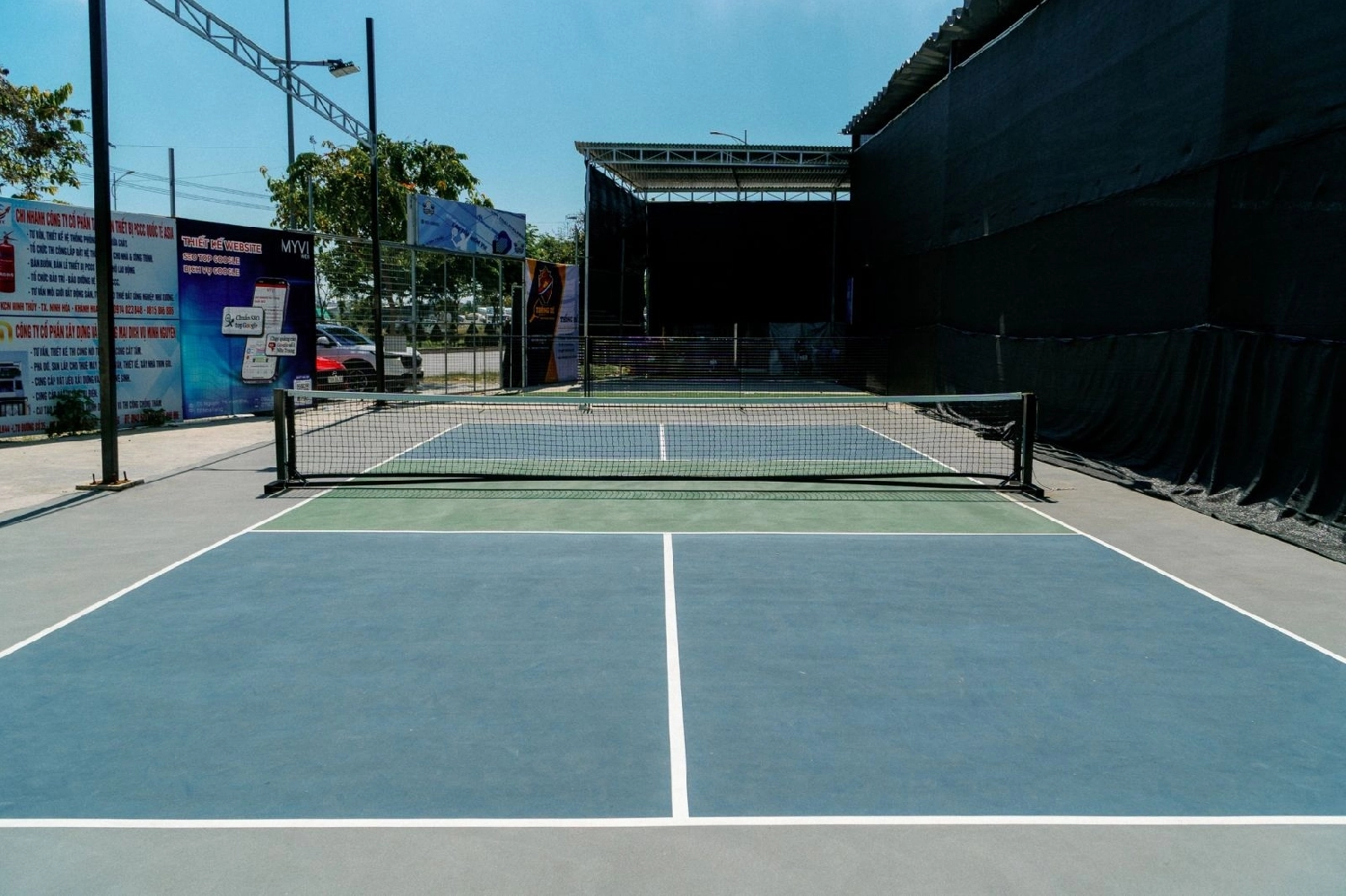 Sân vĩnh thái pickleball khánh hòa ngoài trời