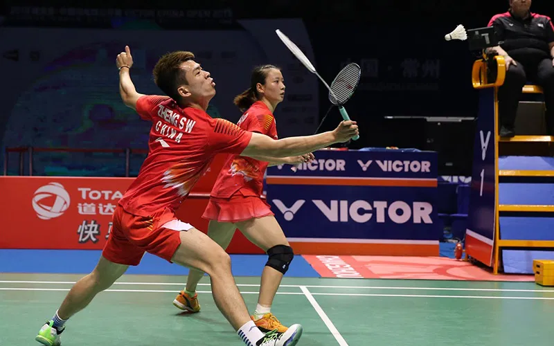 Tấn công uy lực dồn ép đối phương.