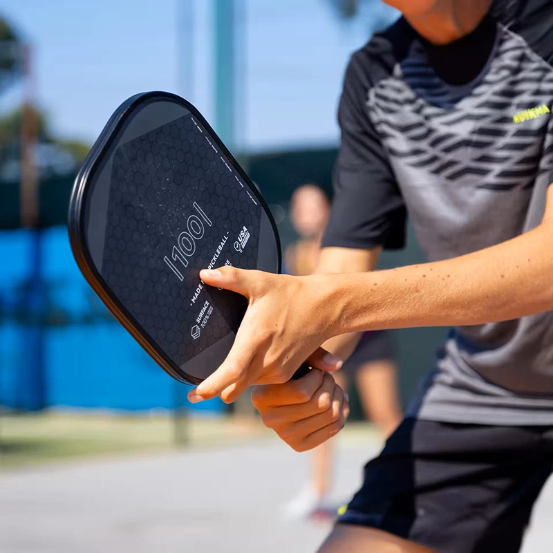 Vợt pickleball trợ lực tốt nhất có những đặc điểm gì