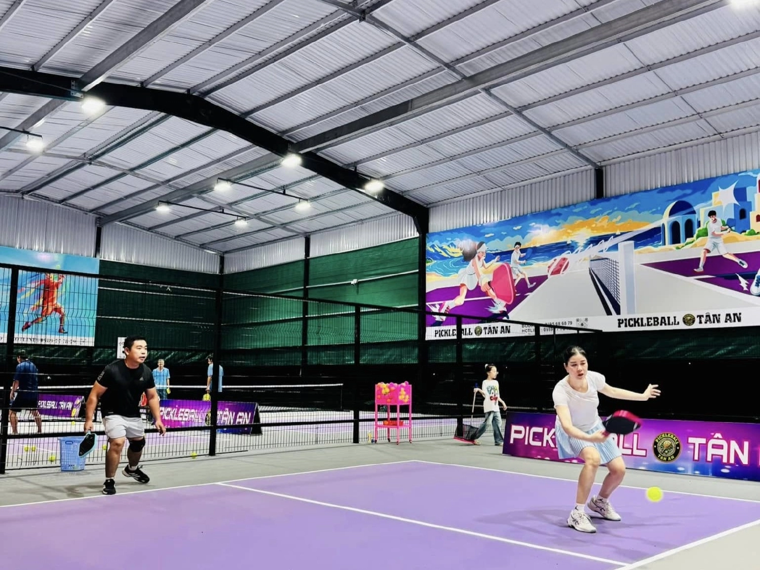 sân pickleball tân an