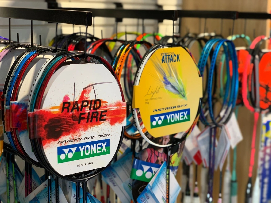 Căng vợt cầu lông ở Đống Đa và Shop bán vợt cầu lông Đống Đa chất lượng nhất | VNB Sports Đống Đa