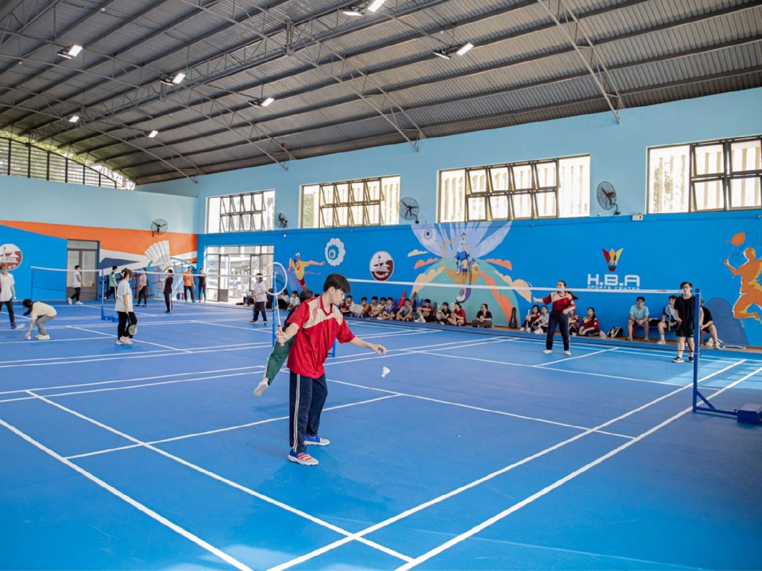 Sân cầu lông HBA Sport Center