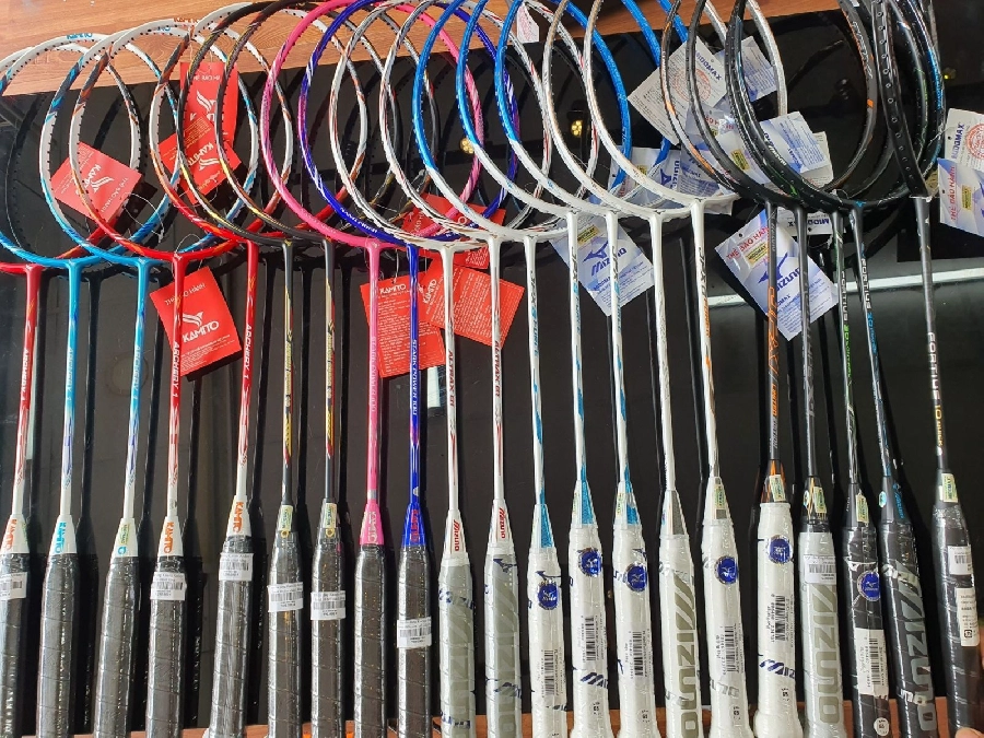 Căng vợt cầu lông ở Biên Hòa - Đồng Nai chuẩn chỉ nhất - VNB Sports Biên Hòa