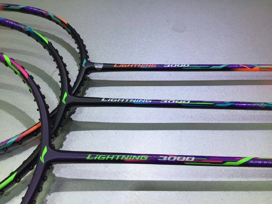 Để mua vợt cầu lông ở Quận 2 - Thành phố Hồ Chí Minh chất lượng nhất, bạn cần lưu ý những điều gì ???