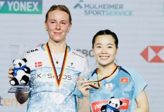 Thùy Linh giành được giải Á quân tại giải cầu lông Đức mở rộng