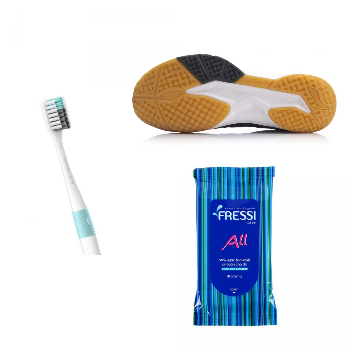 Dùng bàn chải và kem đánh răng để vệ sinh giày cầu lông