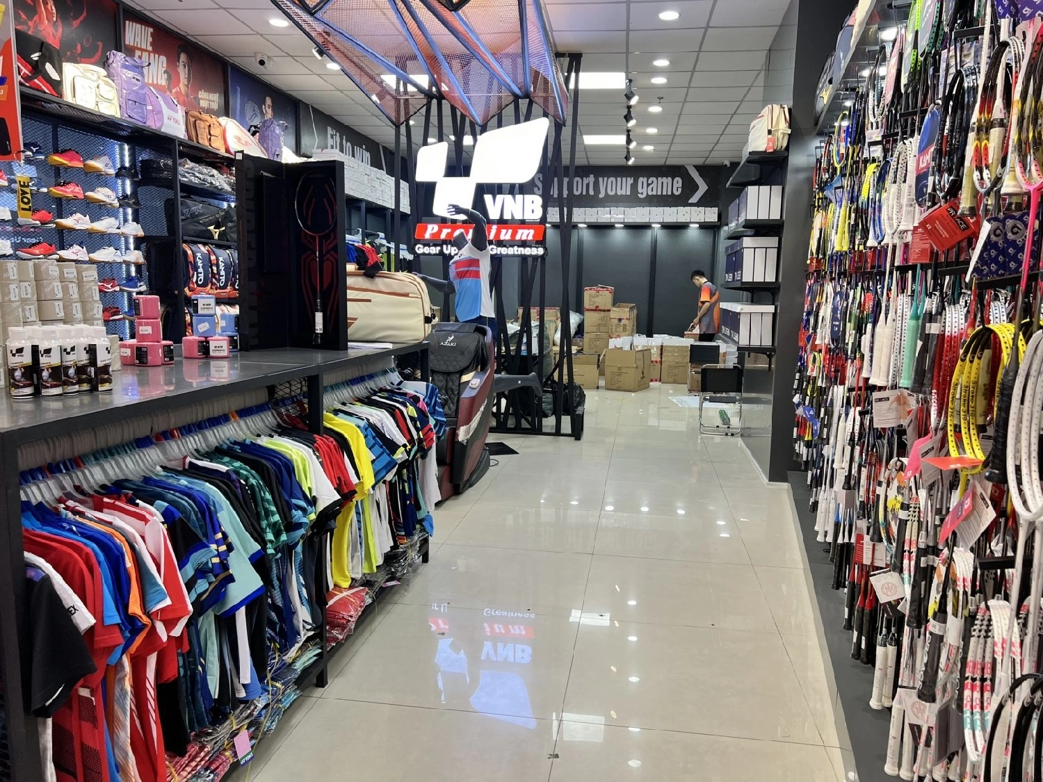 Các khu vực mua sắm tại shop VNB Premium Bình Thạnh