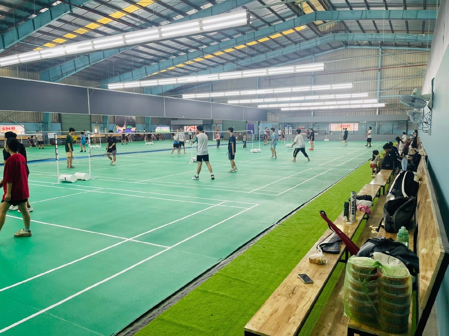 Tổng hợp các sân cầu lông ở Thủ Đức - Sân cầu lông SHB Badminton