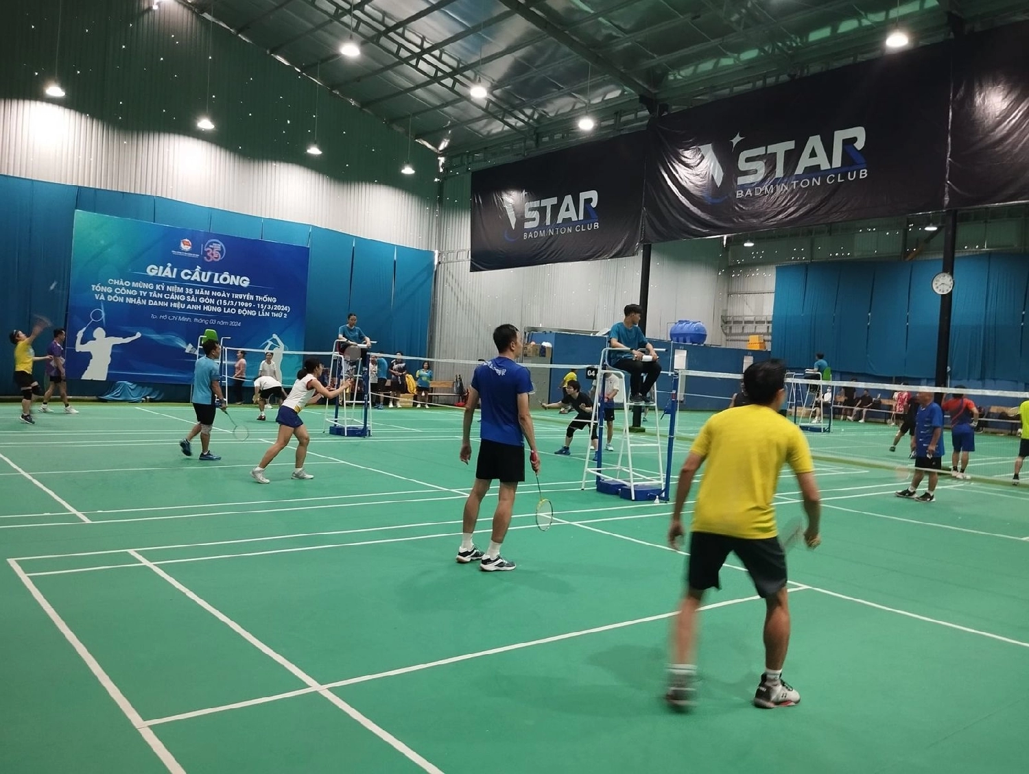 Tổng hợp các sân cầu lông ở Thủ Đức - Sân cầu lông VStar Badminton