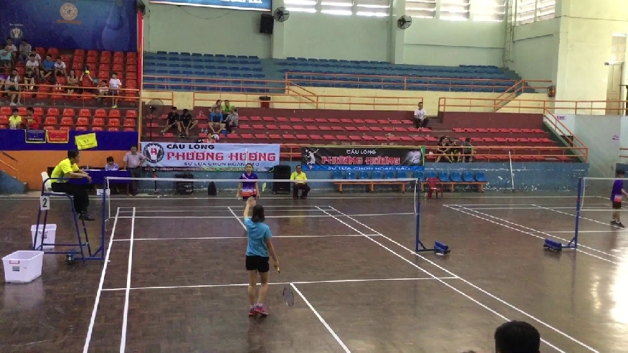 Sân đánh cầu lông đường Ngô Quyền ở Nha Trang - Badminton Court
