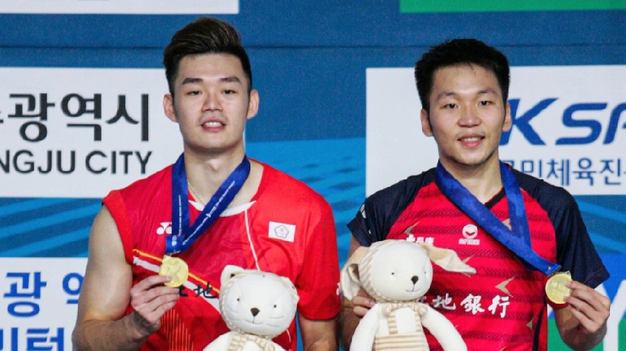 Top 7 bảng xếp hạng đôi nam cầu lông thế giới: Lee Yang/ Wang Chi-Lin - Victor Auraspeed 90S/ Yonex Nanoflare 700 đỏ