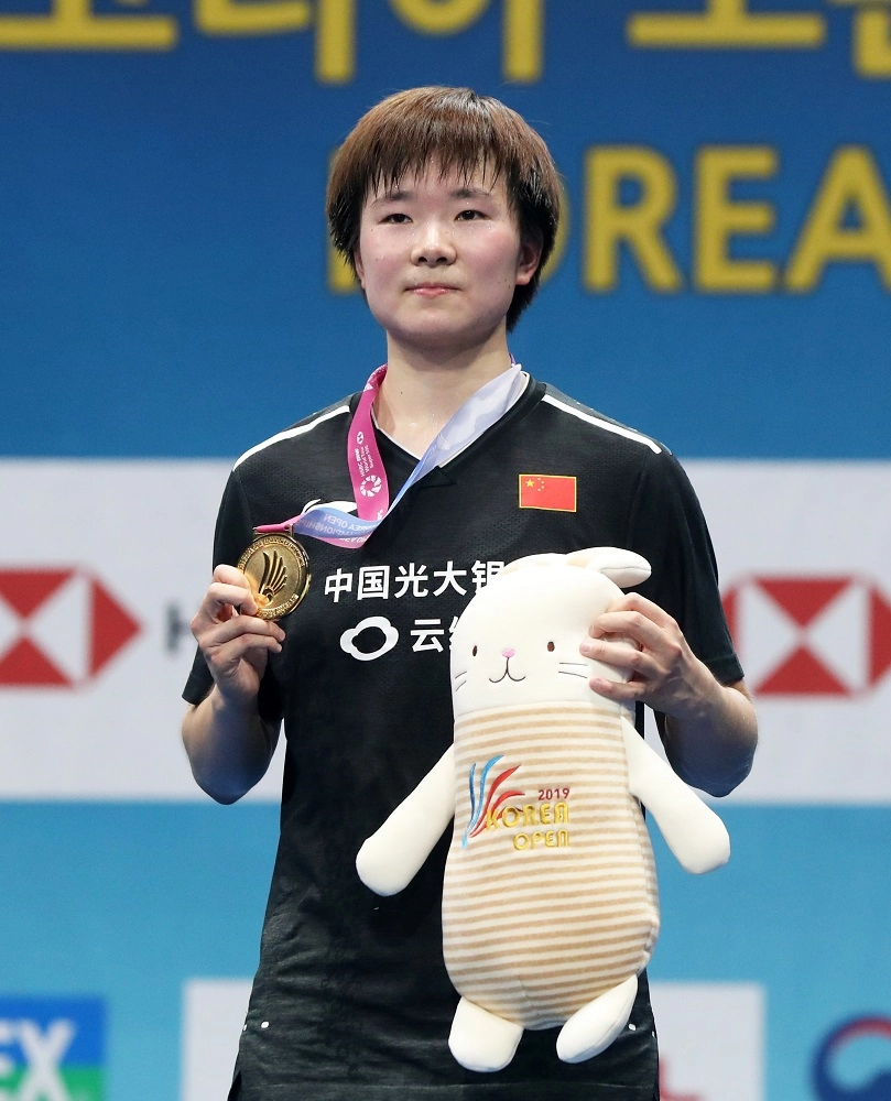 Top 8 bảng xếp hạng đơn nữ cầu lông thế giới 2020: HE Bing Jiao - Lining Xiphos X-1