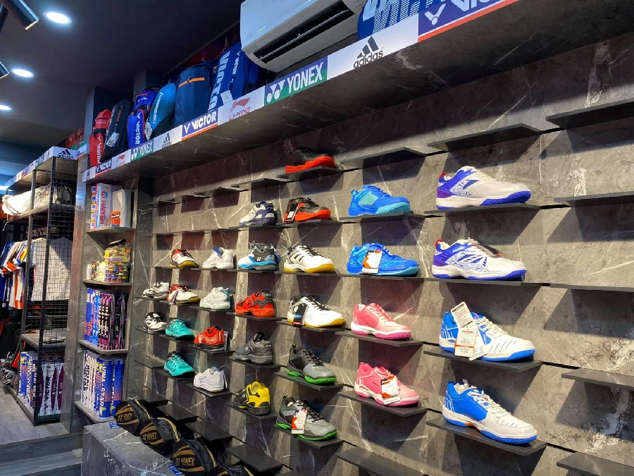 Đan vợt cầu lông ở Quận 3 chất lượng, uy tín nhất - Shop VNB Sports Quận 3