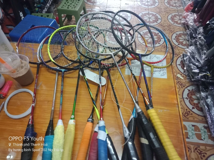 Đan vợt cầu lông ở Thanh Hóa - Hương Bình Sport