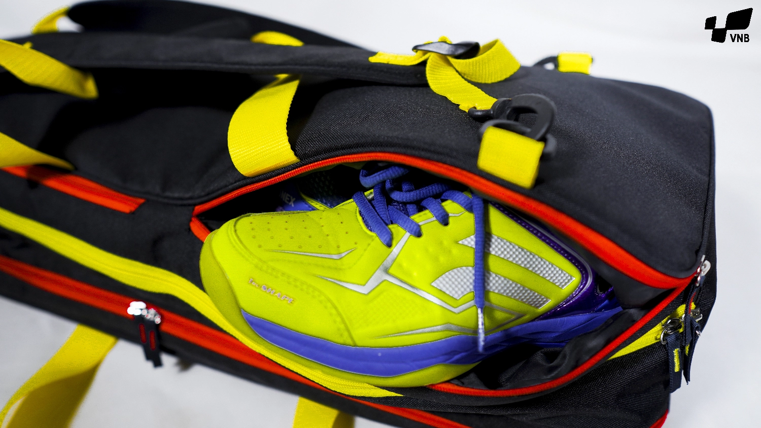 Túi đựng vợt cầu lông 3 ngăn giá rẻ VNB Bag 2020