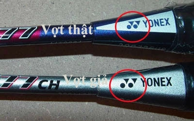 phân biệt vợt cầu lông fake qua logo được sơn lên vợt